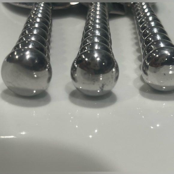 Pier 1 Cheese Knife Set - Set of 3 Stainless Steel Tapered Narrow Flat Blades - Picture 4 of 6